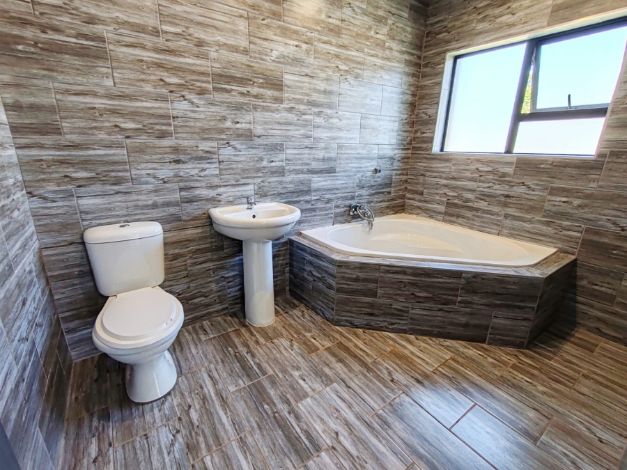 4 Bedroom Property for Sale in Potchefstroom North West